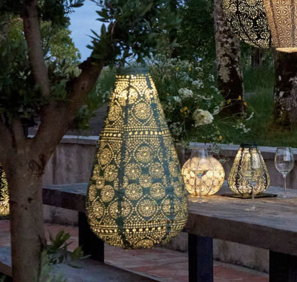 Lantern Long Oval 20cm Gold Paisley