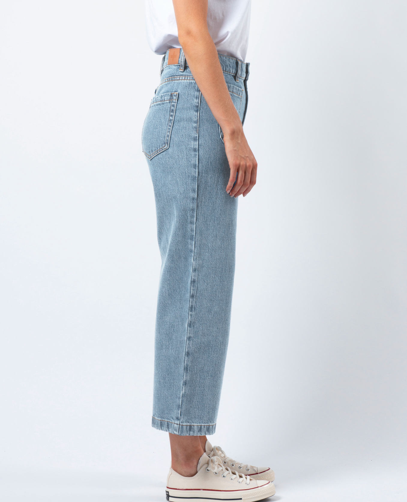 Kendall Cropped Jean Light Wash