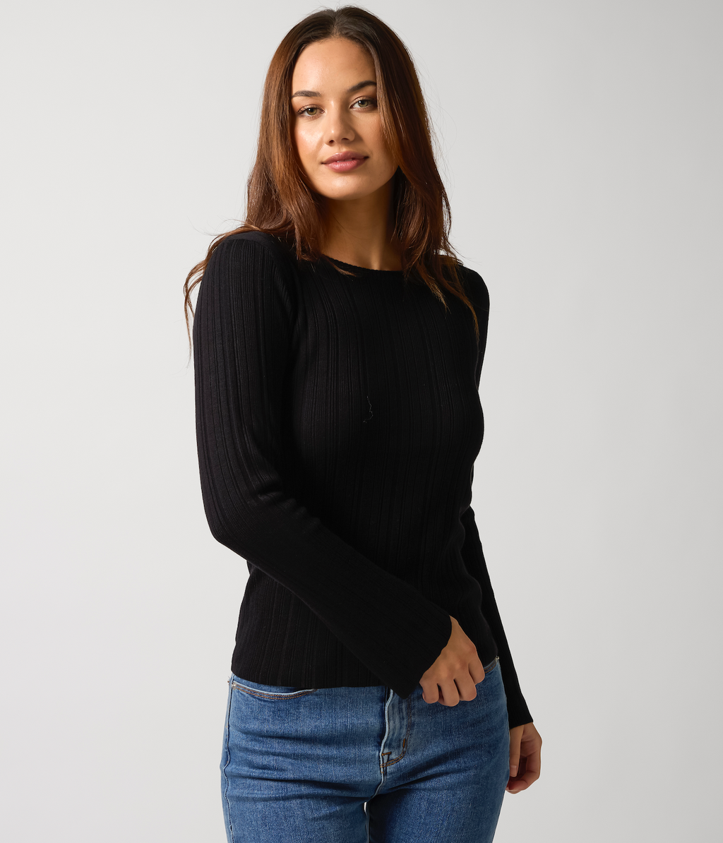Skylar Top Black