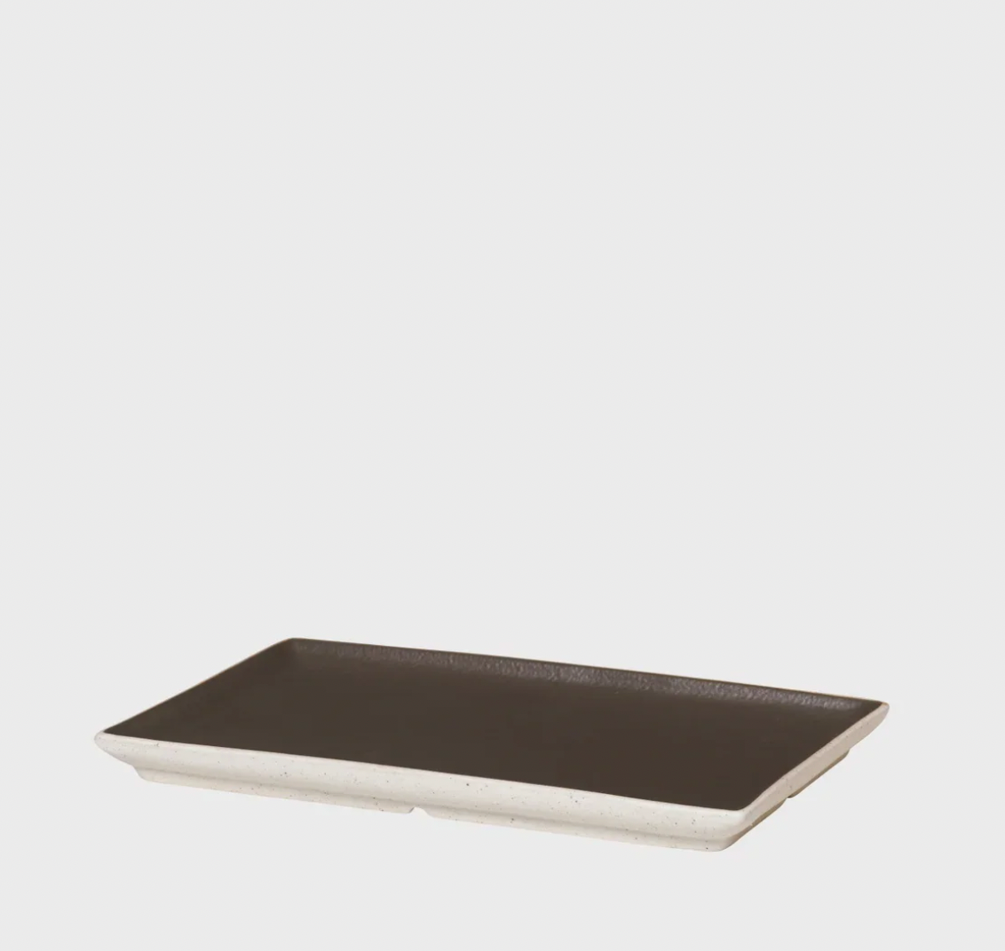 Eli Rectangle Plate Short Charcoal