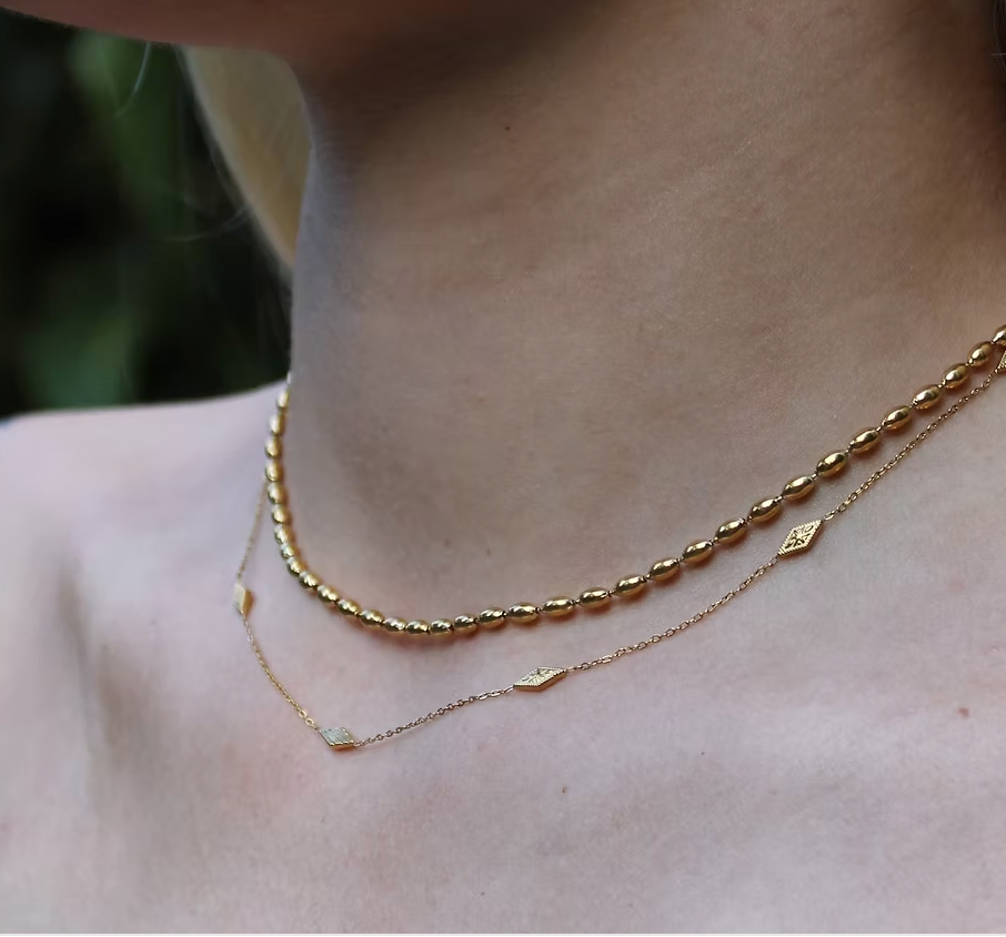 Maya Fin Garland Necklace