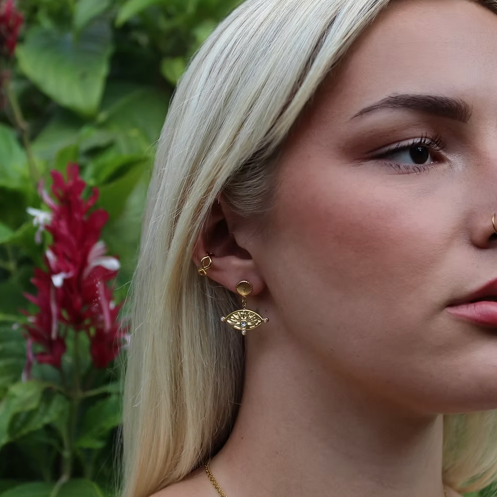 Shell Studs Freya
