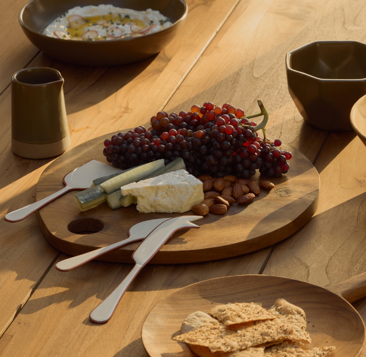 Alder Enamel Cheese Set