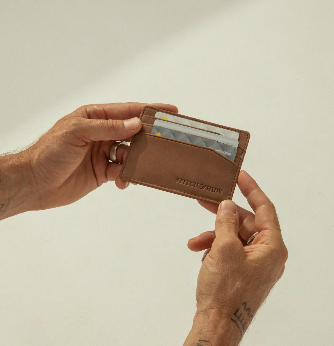 Stitch & Hide Alfred Cardholder Brown