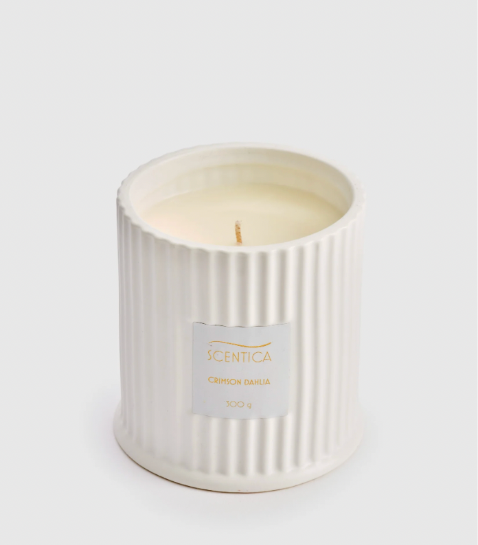 Crimson Dahlia Candle
