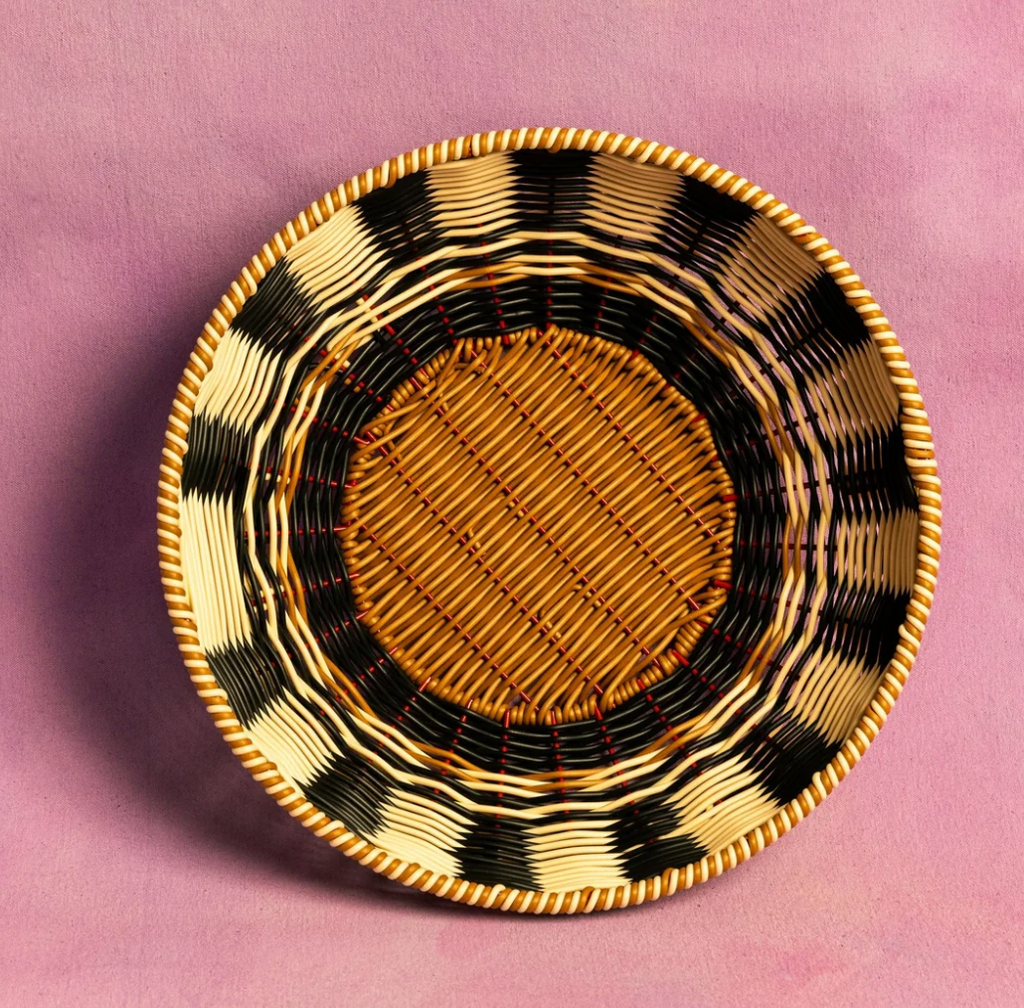 Woven Bowl Black / Cream